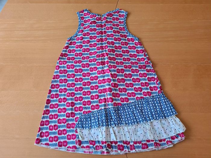 Robe en excellent état et gilet (neuf avec étiquette) La Compagnie des Petits en 5 ans - photo numéro 3