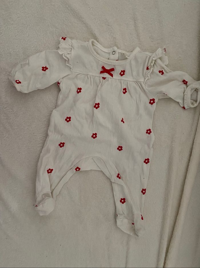 Lot 10 pyjama 1 mois - photo numéro 3