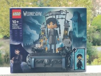 Lego figurine articulée brique famille Addams mercredi