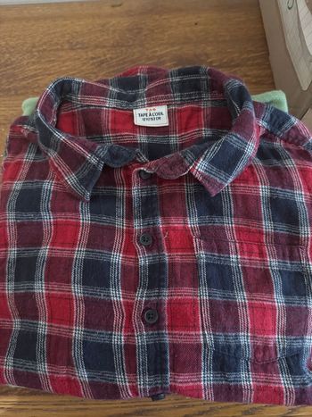 Chemise tape à l’œil