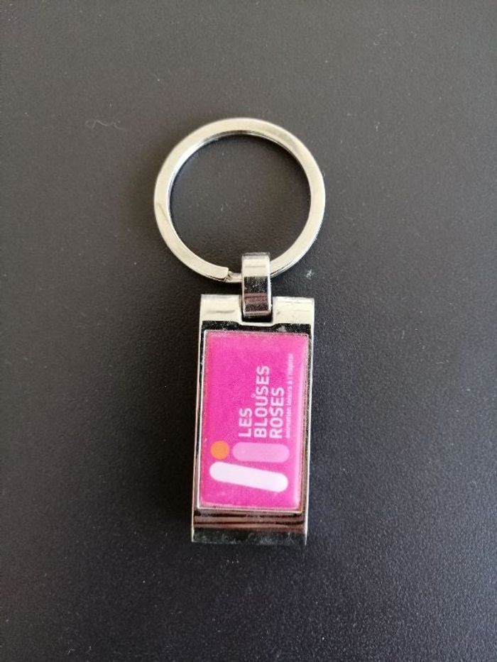 Porte clef collector Les blouses roses en très bon état Beebs by