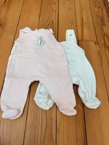Lot 2 pyjamas sans manches 1 mois 