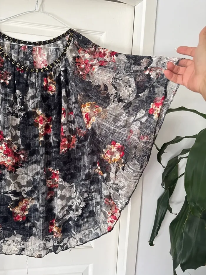 Blouse oversize avec ceinture lien manches chauves souris neuf jamais porté - photo numéro 2