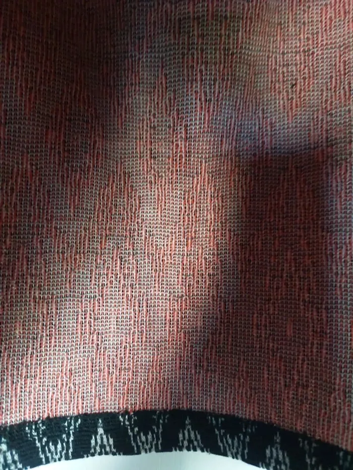 Mini jupe noire et rouge - photo numéro 4
