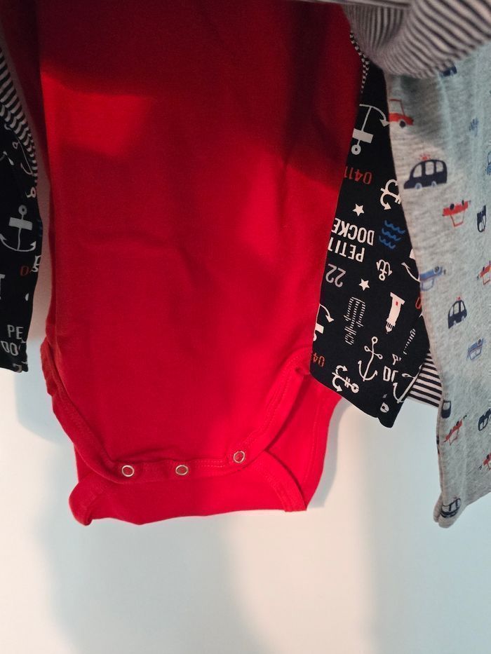 Neufs (non portés) 🏷🤩💙 bodies ML 24 mois garçon (ferme)💙💙💥💥 - photo numéro 6