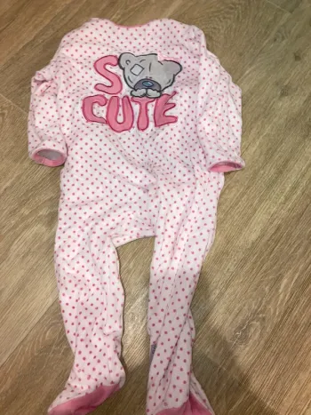 Pyjama 18 mois me to you ourson en très bon état