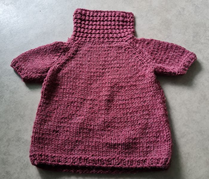 pull hiver bordeaux violet fait main fille 3 ans - photo numéro 4