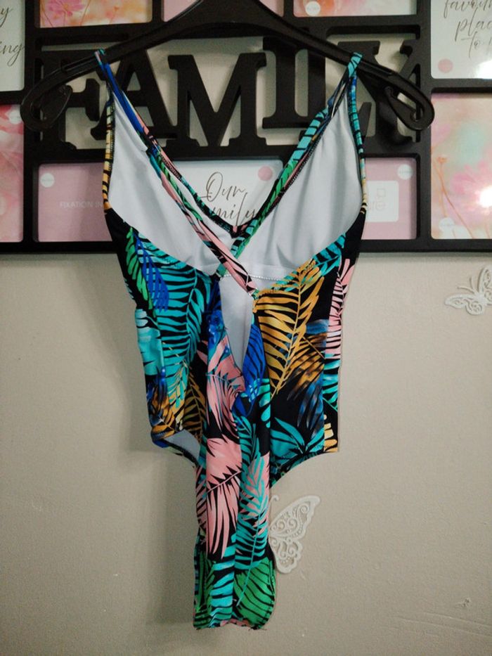 Joli maillot de bain tropical taille M 38 - photo numéro 4