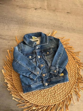 Veste en jeans tape à l’œil 18 mois