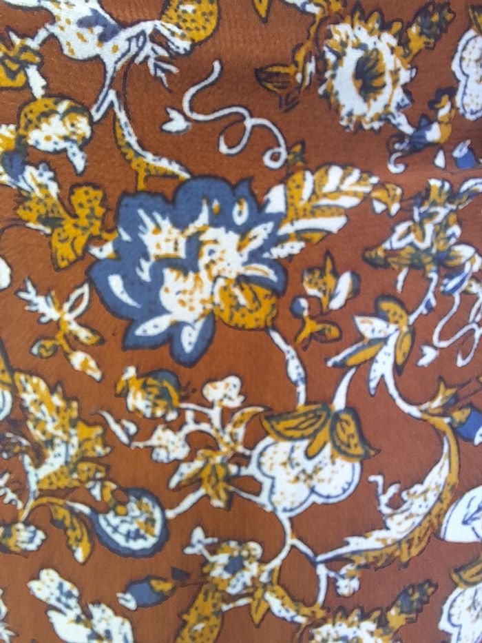très jolie robe daphnéa taille S motif floral - photo numéro 3