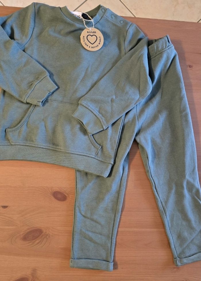 Neufs (non portés) 🥰💙 ensemble 36mois garçon 💙🥰