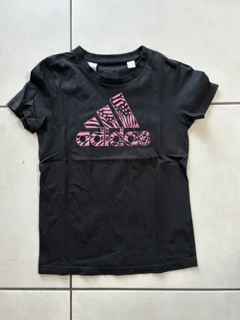 Tee shirt Adidas T.11/12 ans TB etat