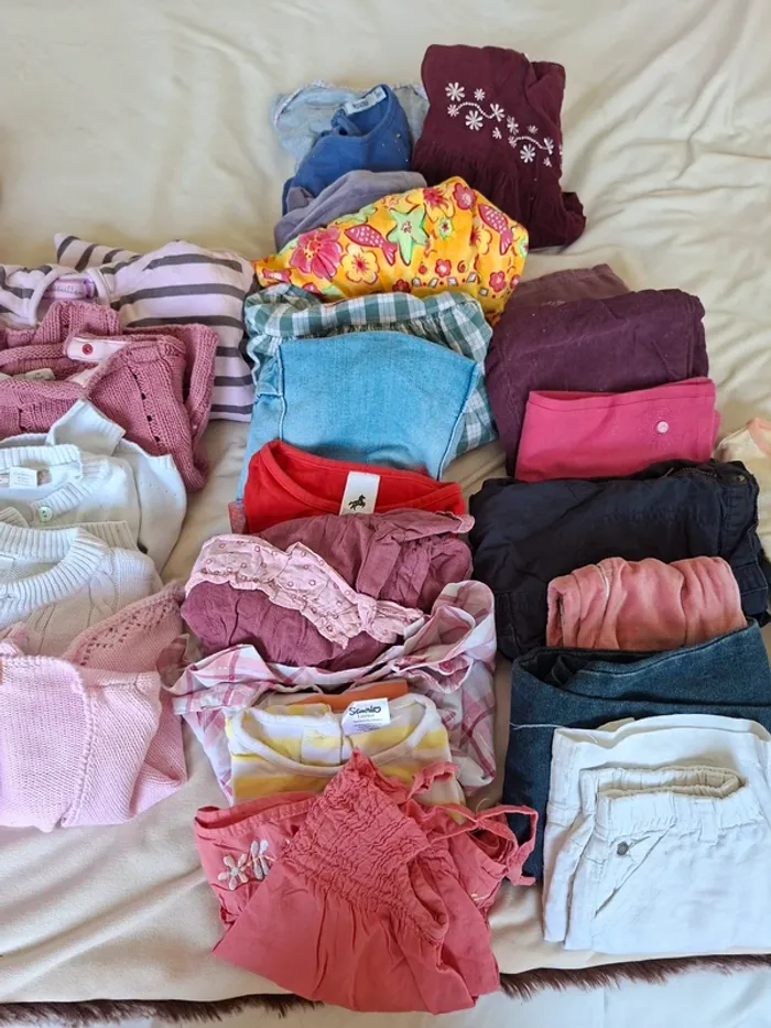 lot de  43 pièces, vêtements fille de 3 mois à 3 ans. en très bon état - photo numéro 4