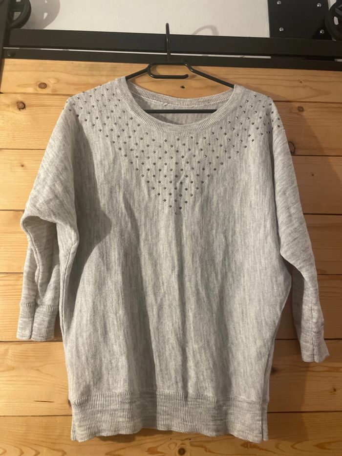 Pull gris taille M