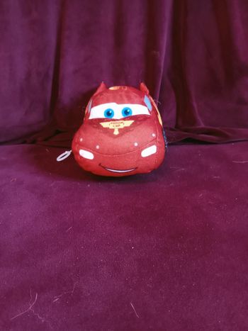 Peluche cars