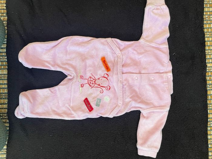 1 mois bébé fille - photo numéro 4