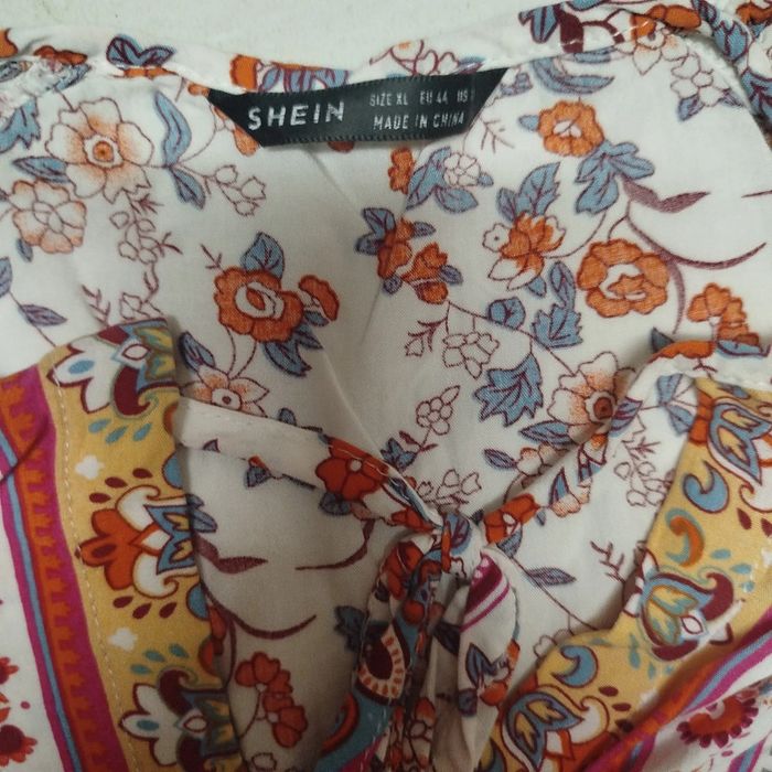Blouse bohème fleurie colorée | Shein | XL - photo numéro 3