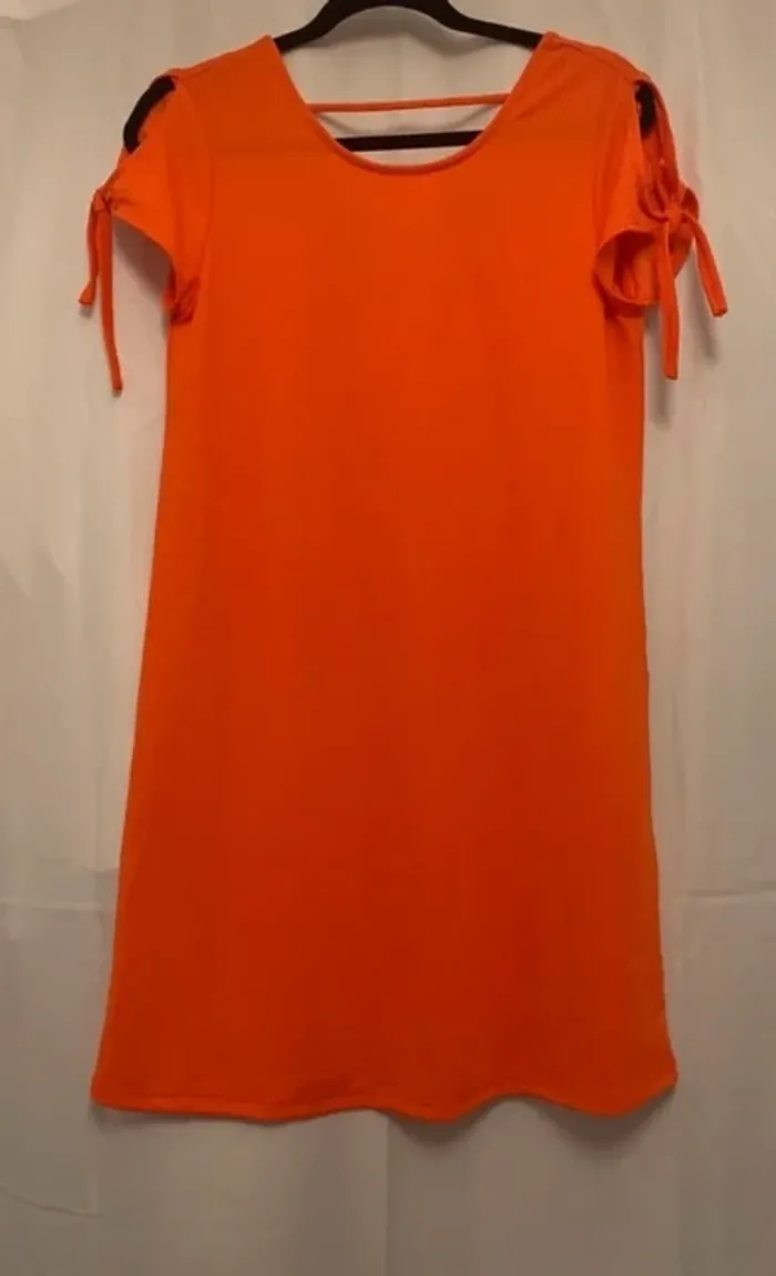 Robe orange 🍊 - photo numéro 2