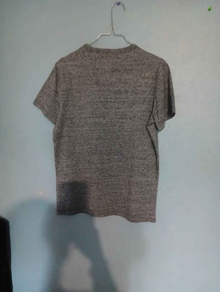Tee-shirt - photo numéro 2