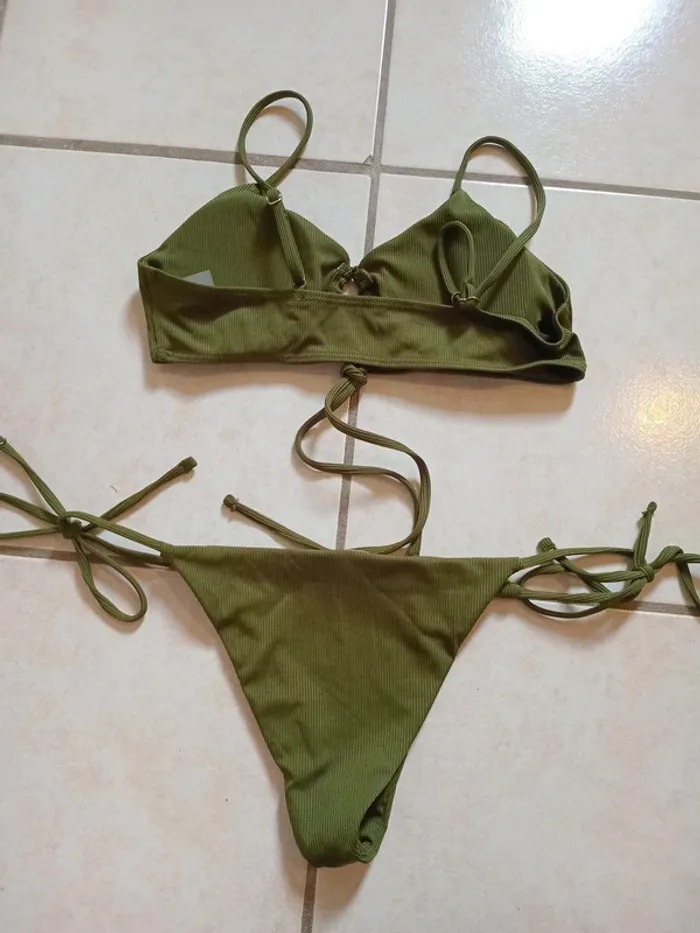 Maillot de bain 2 pièces kaki Shein taille M - photo numéro 2