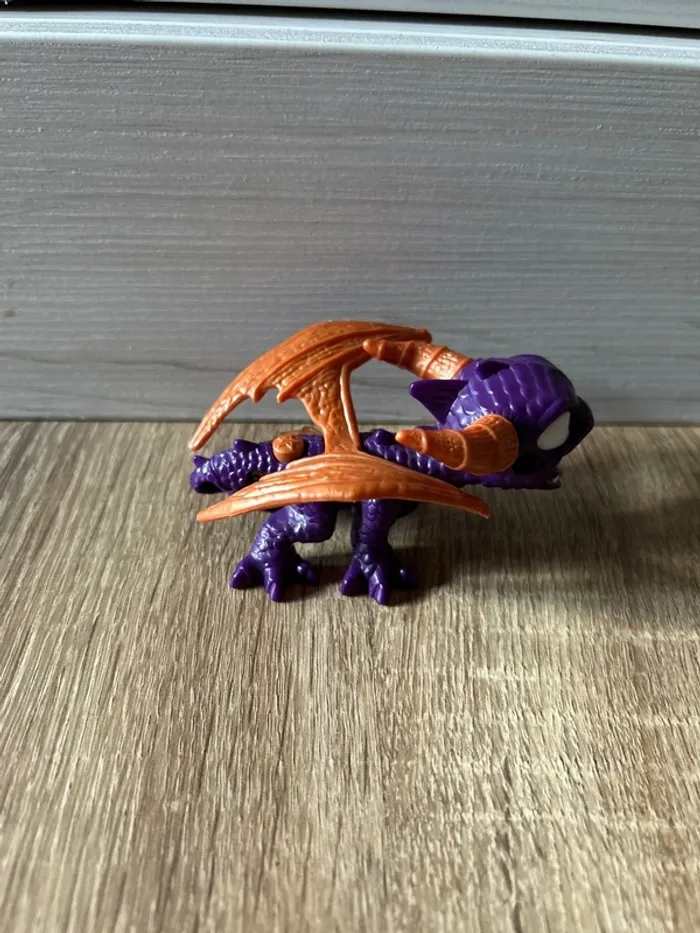 Figurine Spyro / Skylanders (2013) / très bon état / Mc Donald’s x Activision / good condition - photo numéro 2