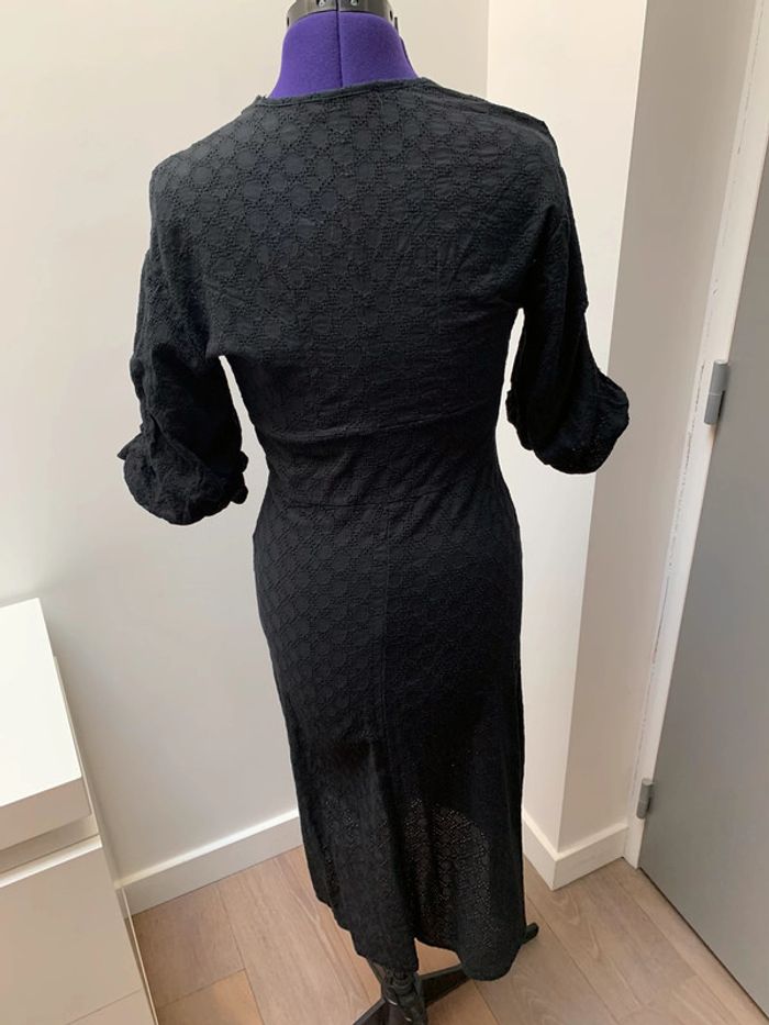 Jolie robe midi broderie anglaise - photo numéro 2