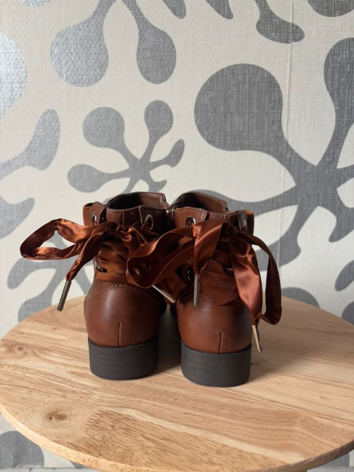 🌺Bottines marron foncé avec lacets noeud Taille 37🌺 - photo numéro 3
