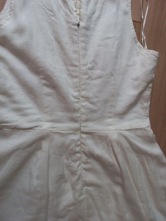 Robe beige/blanche taille 38 (France) - photo numéro 8