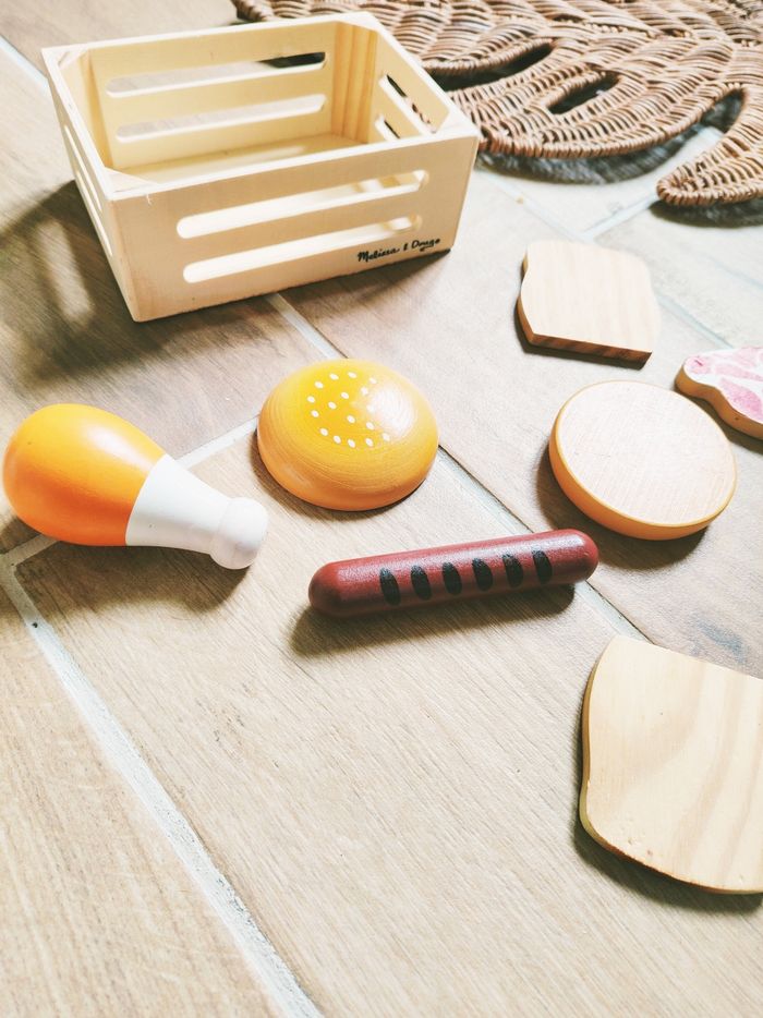 🍗Dinette cagette avec aliments divers en bois marque Melissa et Doug - photo numéro 3