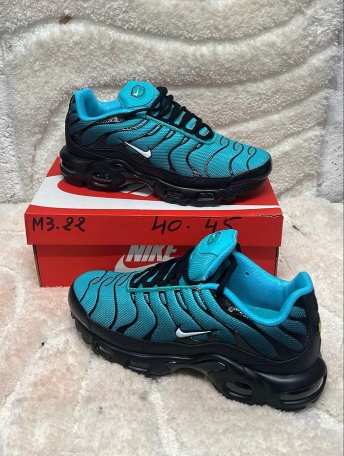 Nike tn noir bleu fluo 45