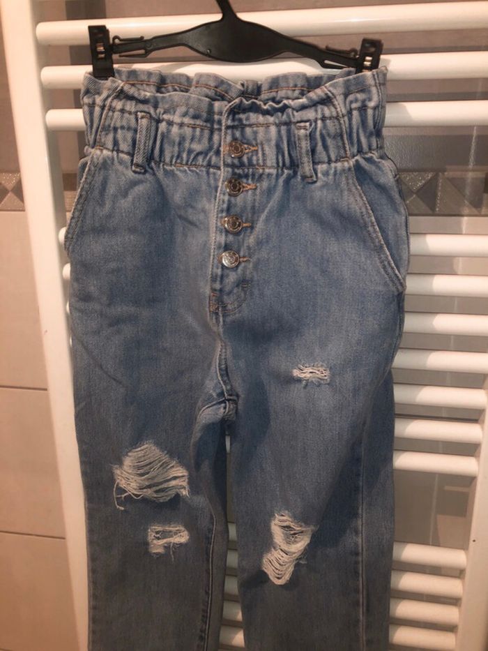 Jeans mom Jennyfer taille haute taille 32 en tbe à 10 euros - photo numéro 2