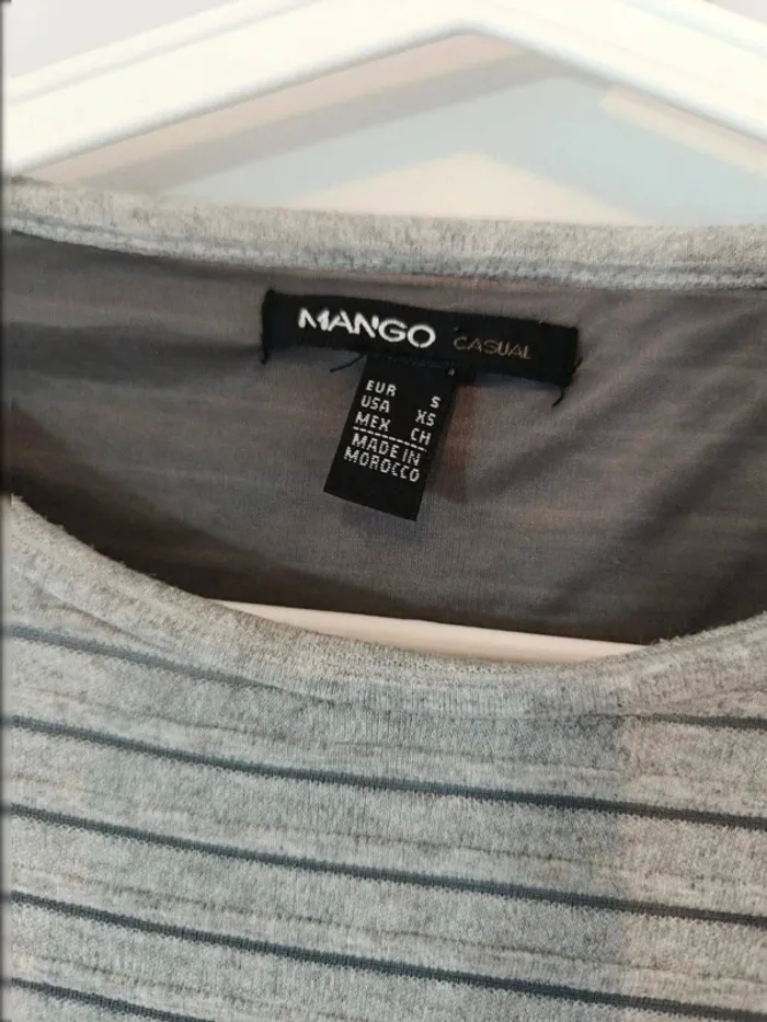 🌟 Robe pull rayée Mango grise – Taille S 🌟 - photo numéro 3