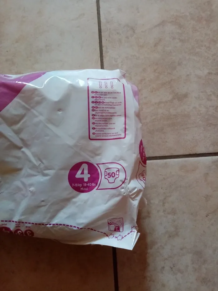 Couches pampers taille 4 - photo numéro 3