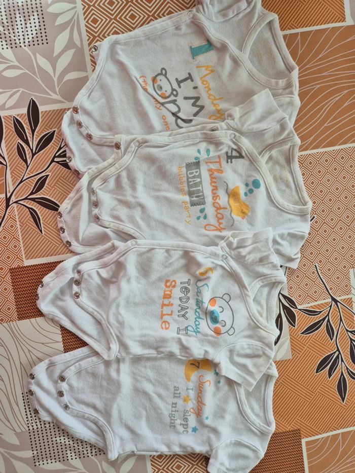 Lot body manches courtes