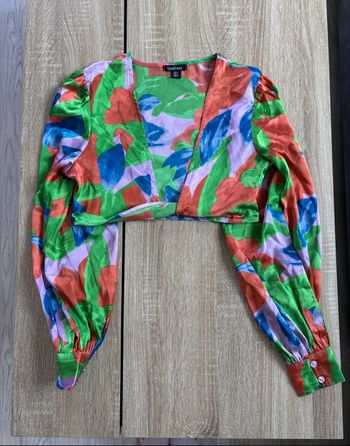 Blouse satiné manches longues multicolore boohoo neuf sans étiquette