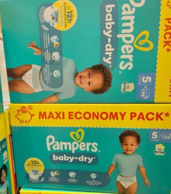 Lot de 2 cartons des couches Pampers taille 5