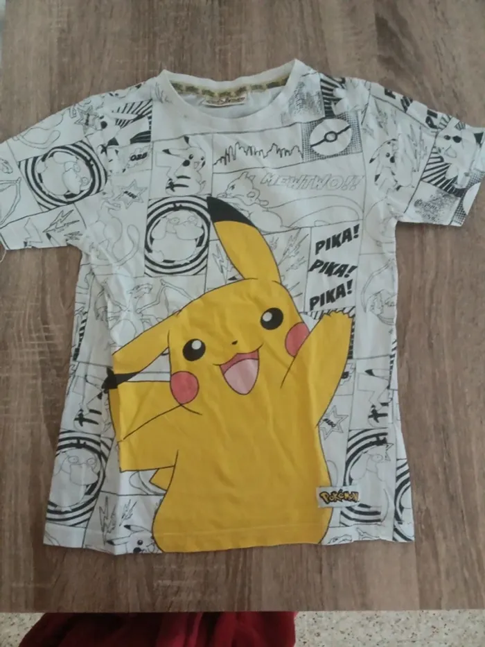 🌹tee shirt pokemon 9-10 ans 🌹