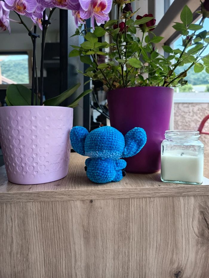 Peluche stitch Disney crochet neuf - photo numéro 3