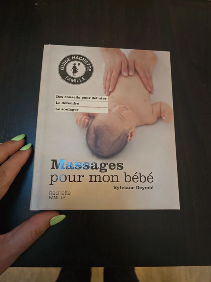 Livre massage pour bébé