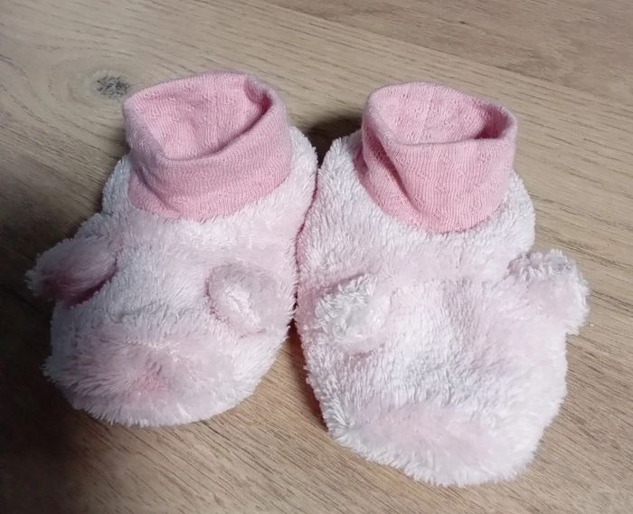 Chaussons bébé rose – Sucre d’Orge – 0–3 mois (pointure 16)