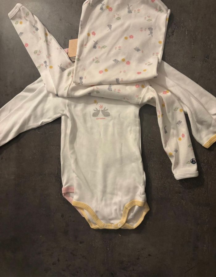 Lot de 3 bodies, filles (18 mois),petit bateau - photo numéro 2