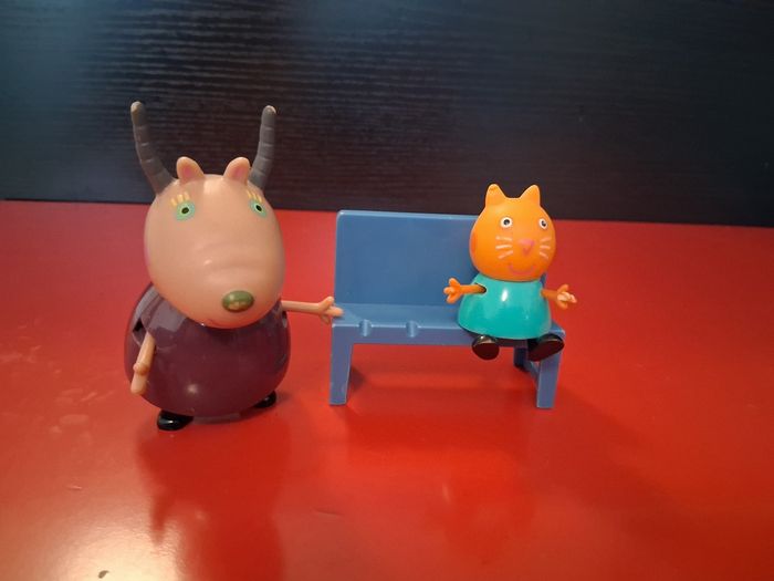 Lot figurines peppa pig