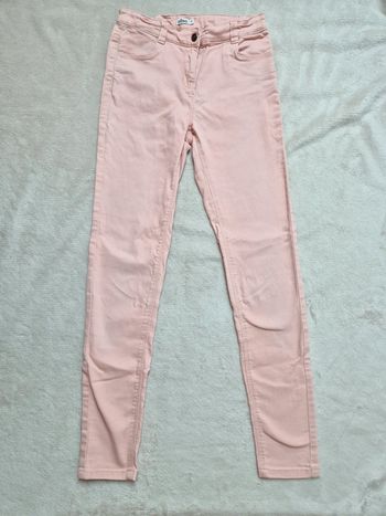 Jean's rose pâle Marque gemo taille 12 ans ceinture élastique.