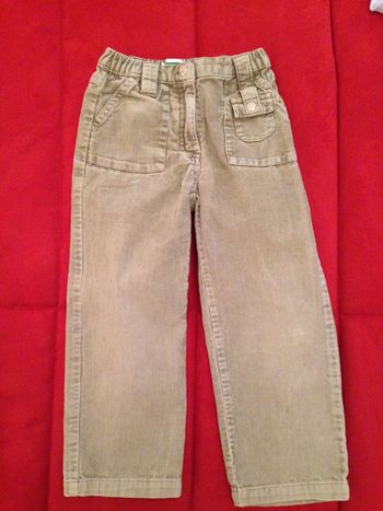 Pantalon en velours côtelé Beige