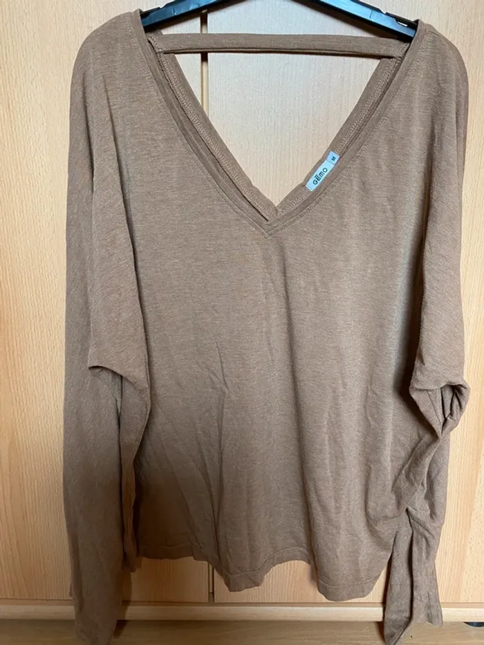 T-shirt manches longues col V