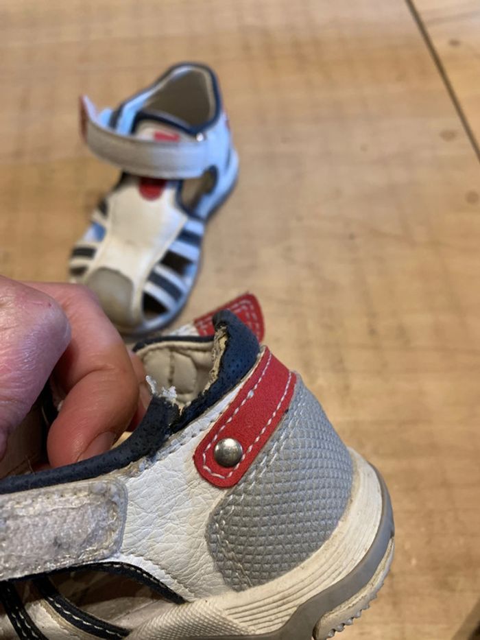Chaussure ouverte garçon printemps/été taille 21 - photo numéro 5