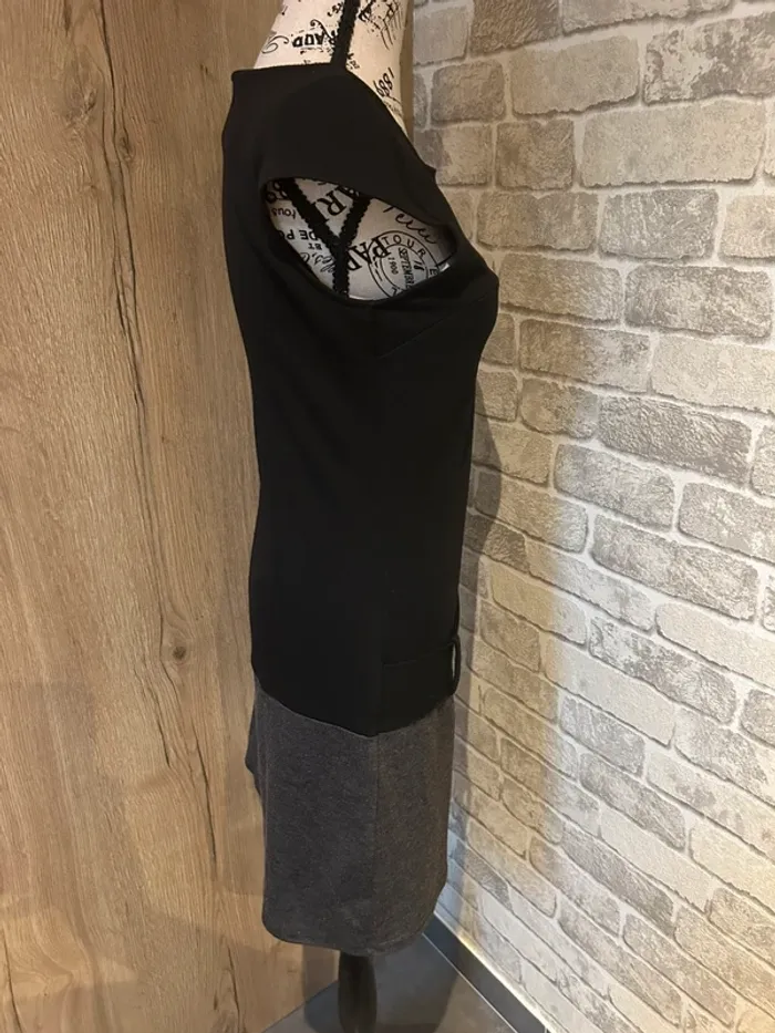 Robe noire et grise taille 34/36 - photo numéro 4