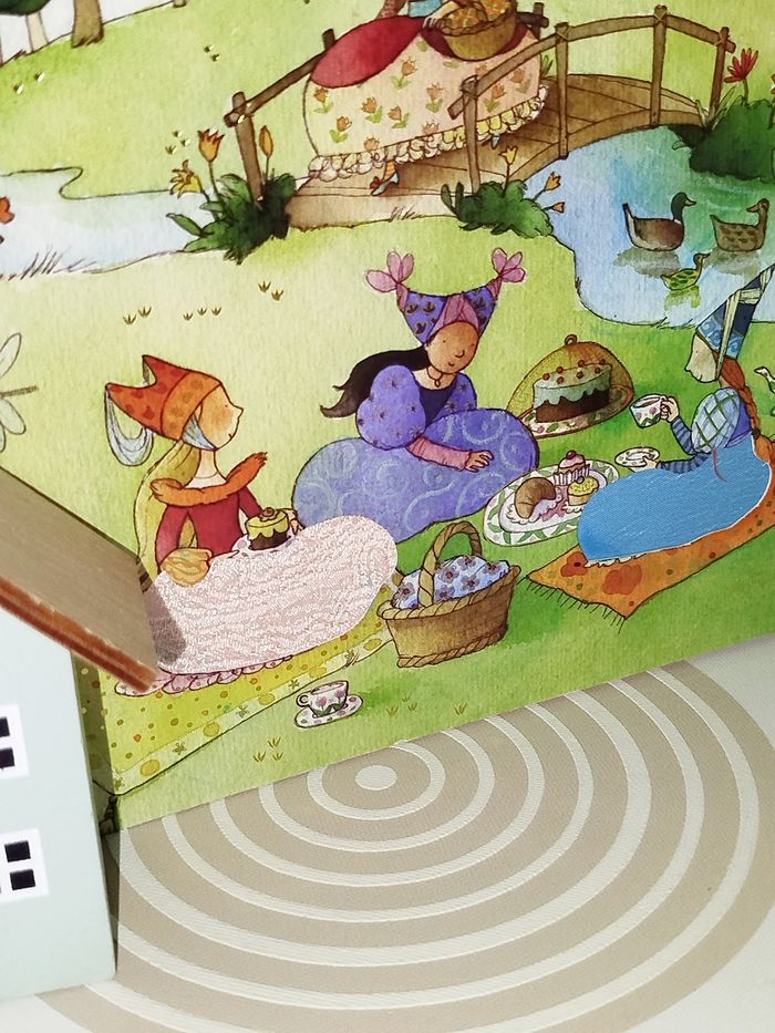 📚 Usborne    Les Princesses  Les tout -doux scintillants - photo numéro 2