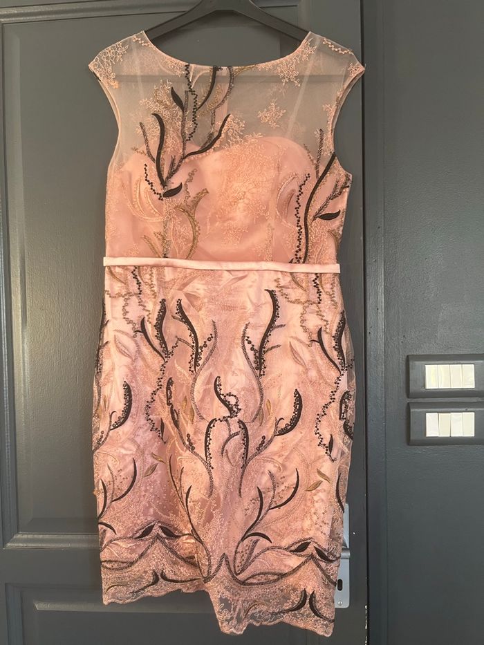 Tenue femme - photo numéro 2