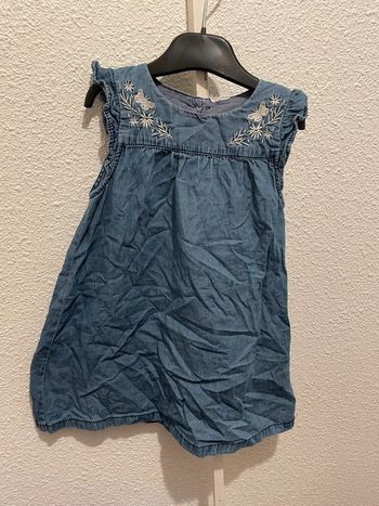 Magnifique robe en jean 2 ans